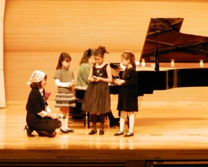 re レクチャーコンサート１.JPG