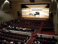 ホール内全体の風景