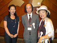 初のスリーショット!! 右から司会の上手な八千代支部長の吉田操先生、いつも優しい千葉支部長の由良佳久先生、そして当支部長の伊藤恵理です