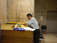 休憩時間も働いているふり? T氏です