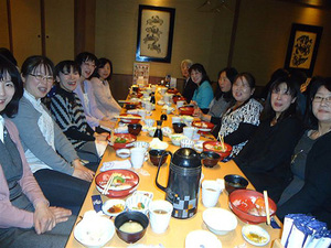 各テーブルのご紹介です。運営委員が必ず入るようになっています。