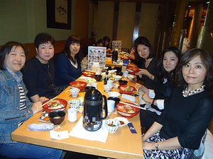 各テーブルのご紹介です。運営委員が必ず入るようになっています。