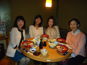 各テーブルのご紹介です。運営委員が必ず入るようになっています。