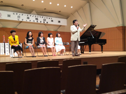 本選松岡先生挨拶.jpg