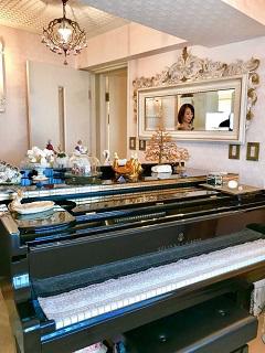 お宅訪問黒いピアノ4.jpeg