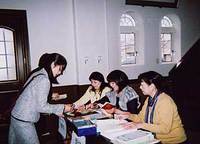 受付です。ていねいでやさしい先生方です。