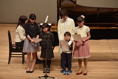 特別企画(まのか、龍平&ママ、実輪、夏海).JPG
