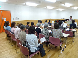 実年世代のための「音楽基礎講座」実施報告