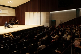concert.jpgのサムネール画像