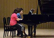 レクチャーコンサートの様子＜鎌田先生＆林先生＞