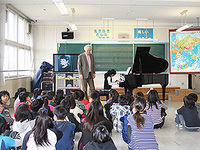 生徒が飛び入りで「エリーゼのために」を演奏