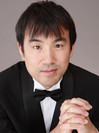 ニ新納洋介.jpg