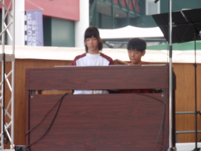 連弾.JPGのサムネール画像のサムネール画像