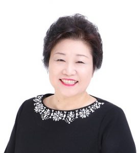kasumiishiguro_01-274x300.jpg