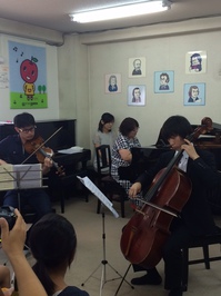 2015体験会講師演奏.JPG