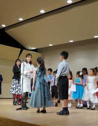 第11回SK修了コンサートの森山先生.JPG