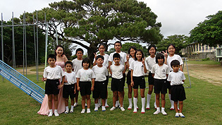 鹿浦小学校