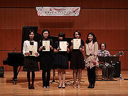 1部・2部の表彰者と丹内真弓先生
